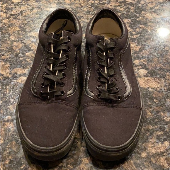 Vans - Picture 2 of 4